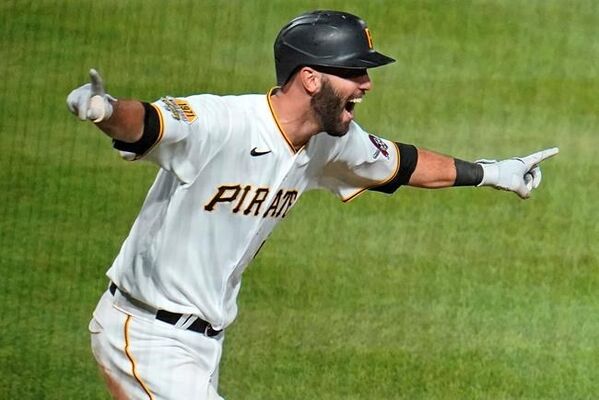 Breaking News: Stallings slam in 9th off Díaz rallies Pirates past Mets 9-7