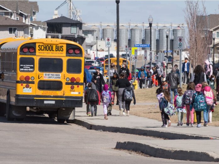 Breaking News: Sask. 2021-22 school plan has no restrictions, a few suggestions