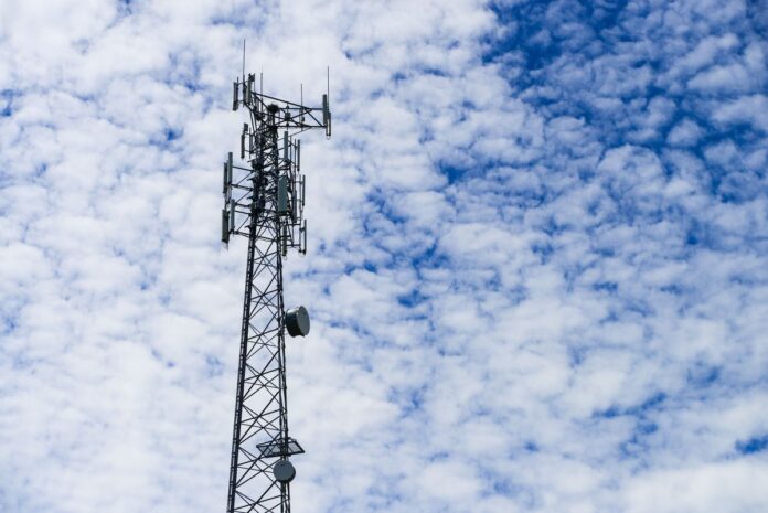 Breaking News: Canadian spectrum auction raises $8.9-billion as telecoms grow 5G wireless services