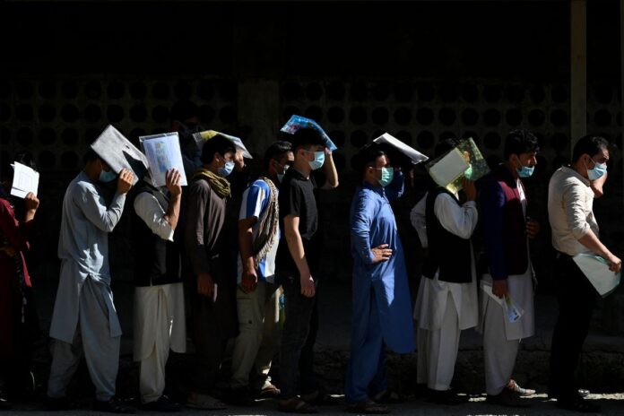Breaking News: ‘Blind desperation’: Afghans rush to be included in Canadian resettlement program