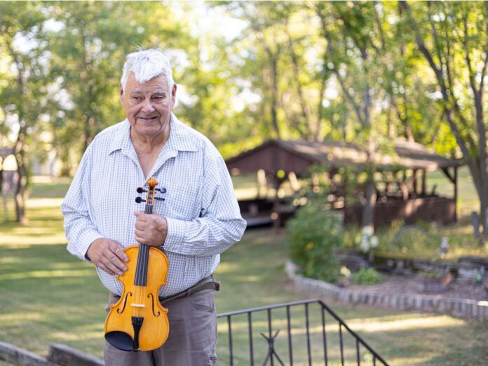 Breaking News: The master of Métis fiddling’s cherished festival takes a bow