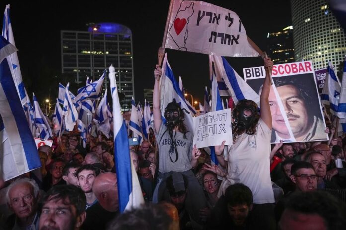 Breaking News: Israeli ministers OK bill to let Netanyahu keep legal aid